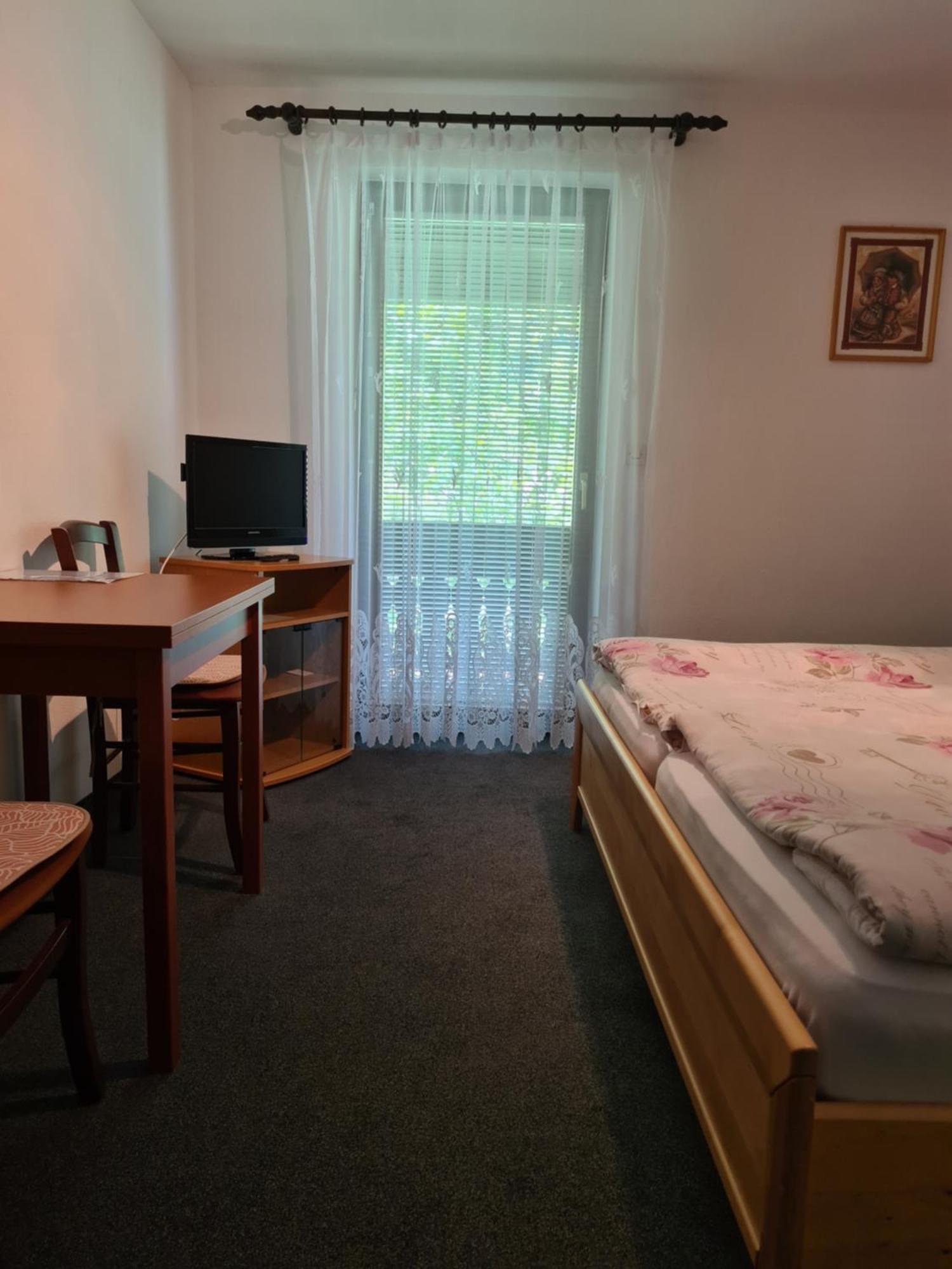 Gostilna Batist Bed & Breakfast Bohinjska Bela Bilik gambar