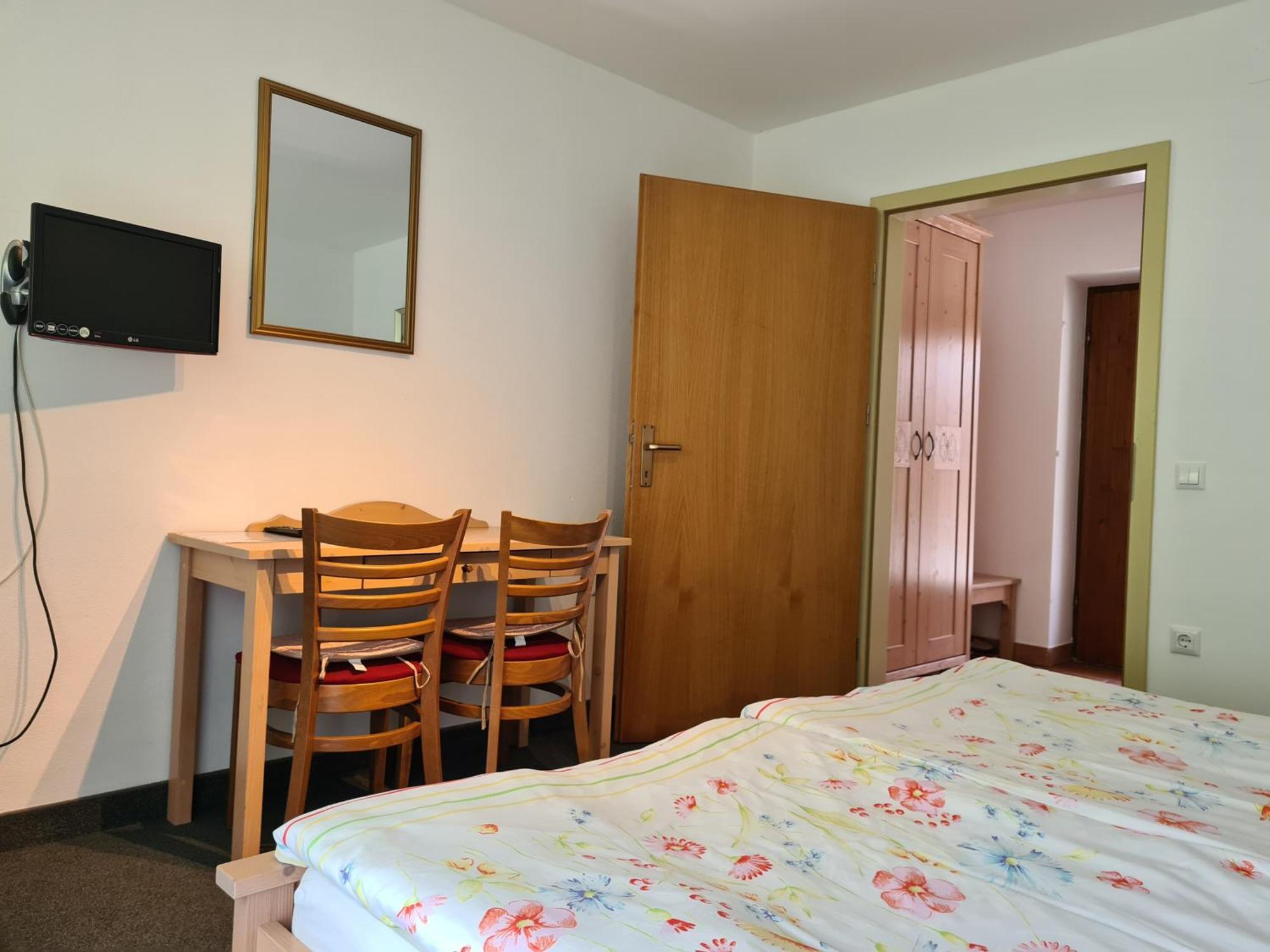 Gostilna Batist Bed & Breakfast Bohinjska Bela Bilik gambar