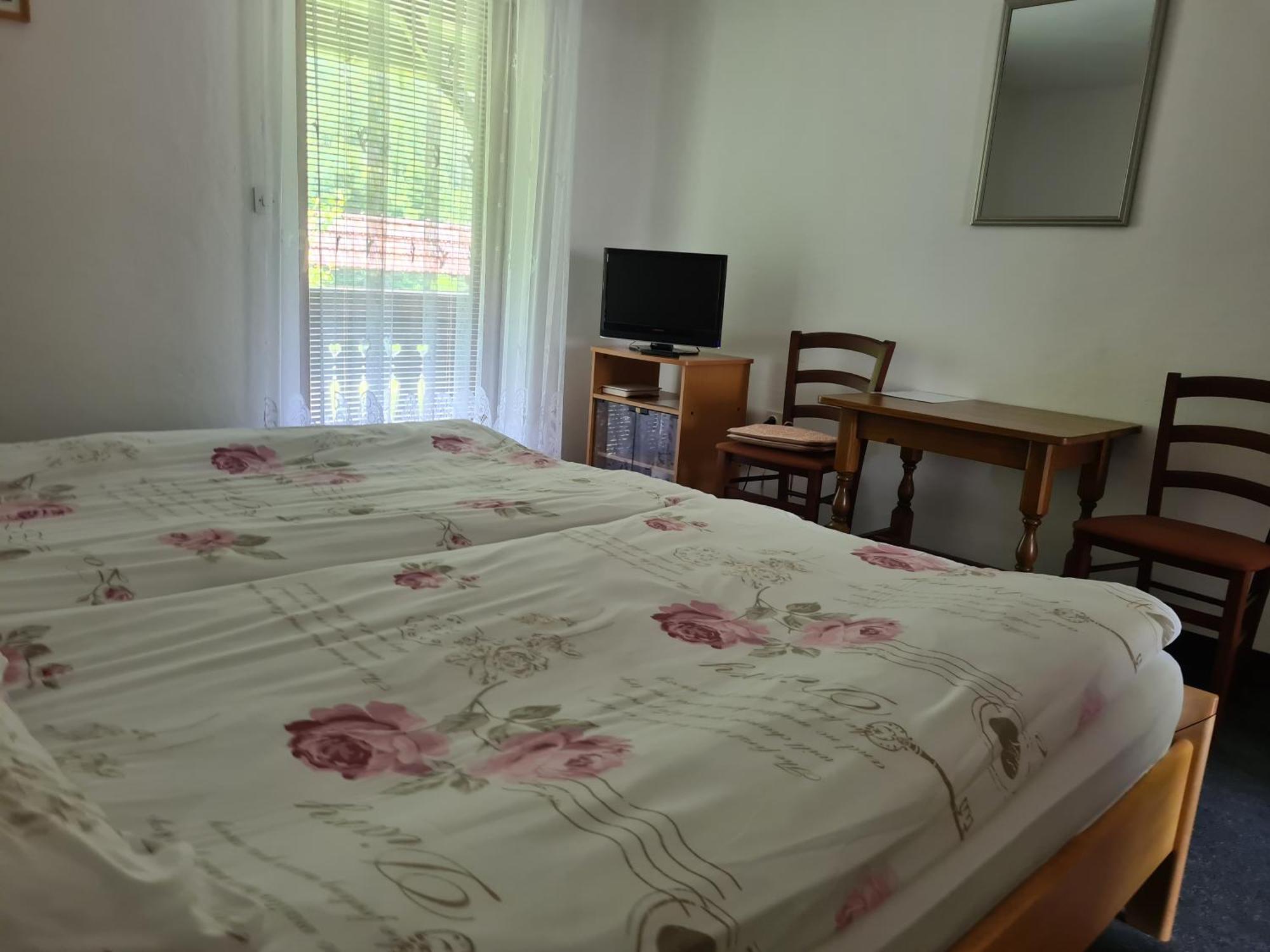 Gostilna Batist Bed & Breakfast Bohinjska Bela Bilik gambar