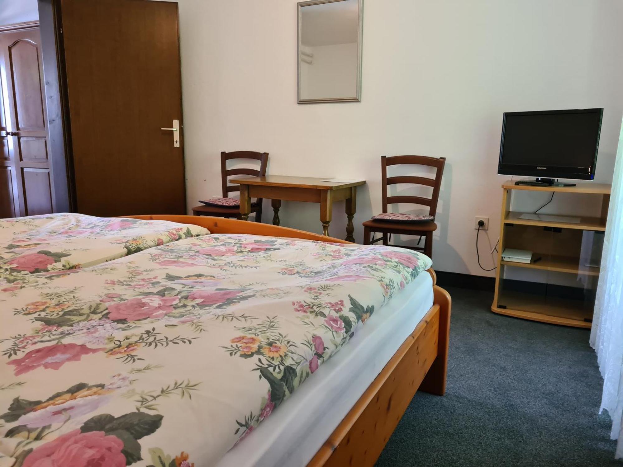 Gostilna Batist Bed & Breakfast Bohinjska Bela Bilik gambar